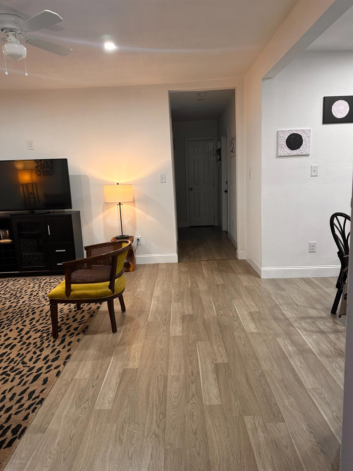 820 N Broadway