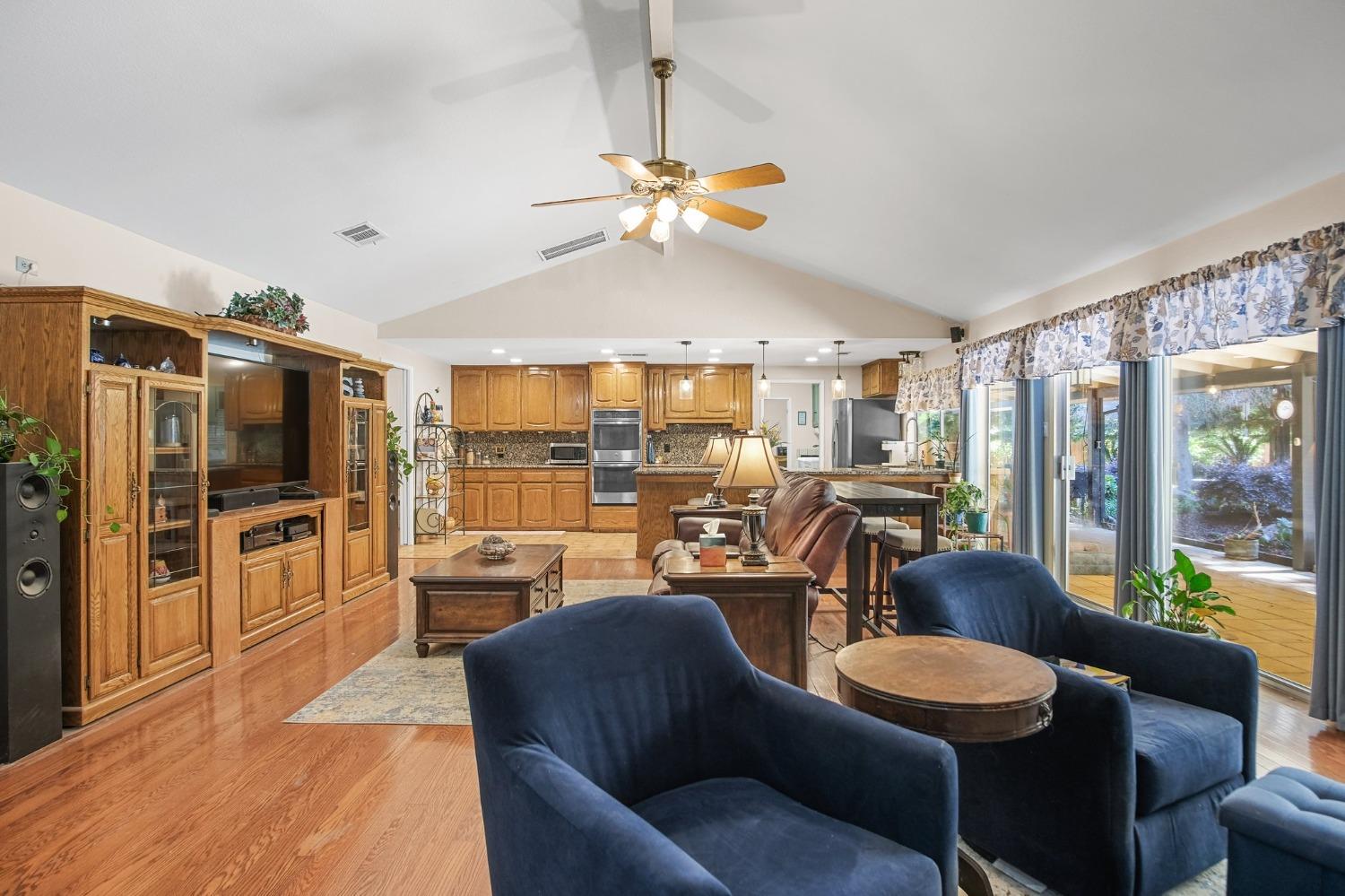 2977 Whitegate Drive