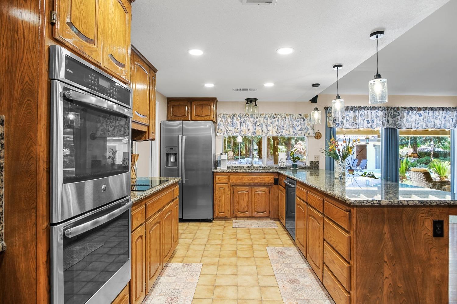 2977 Whitegate Drive