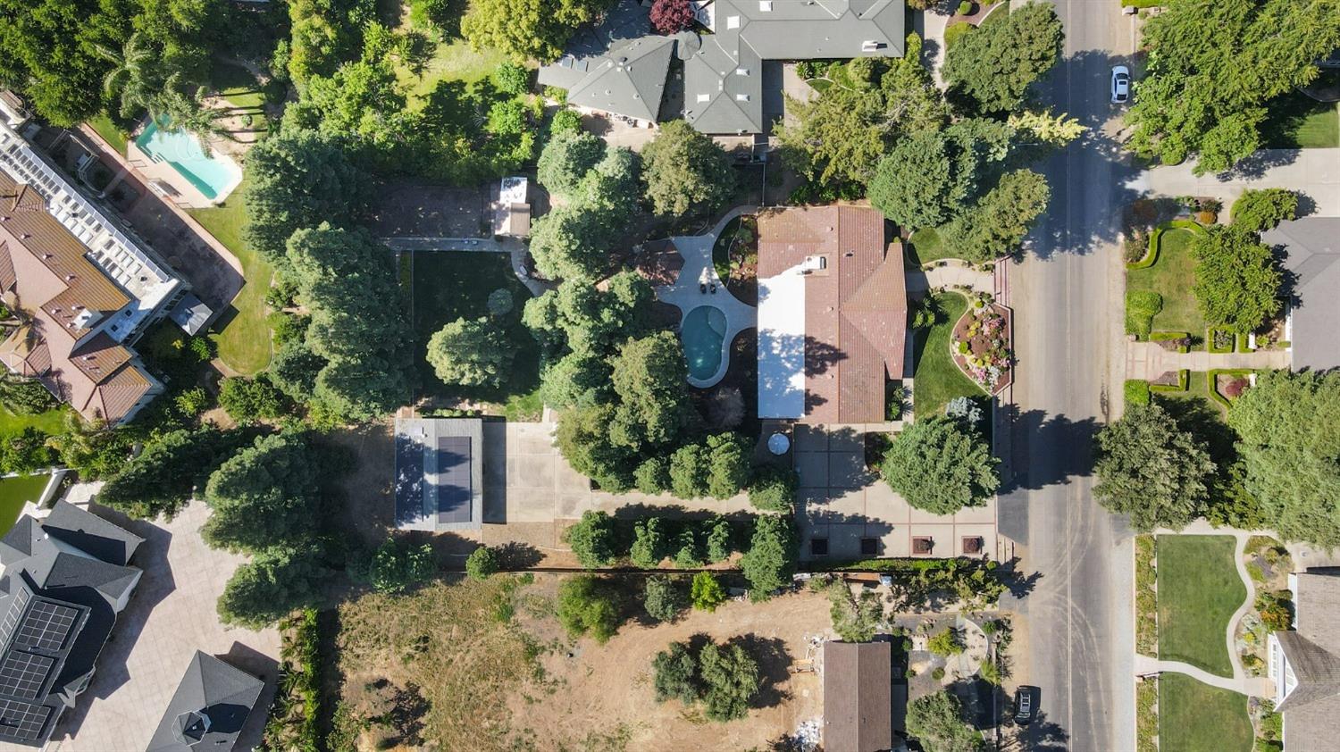 2977 Whitegate Drive