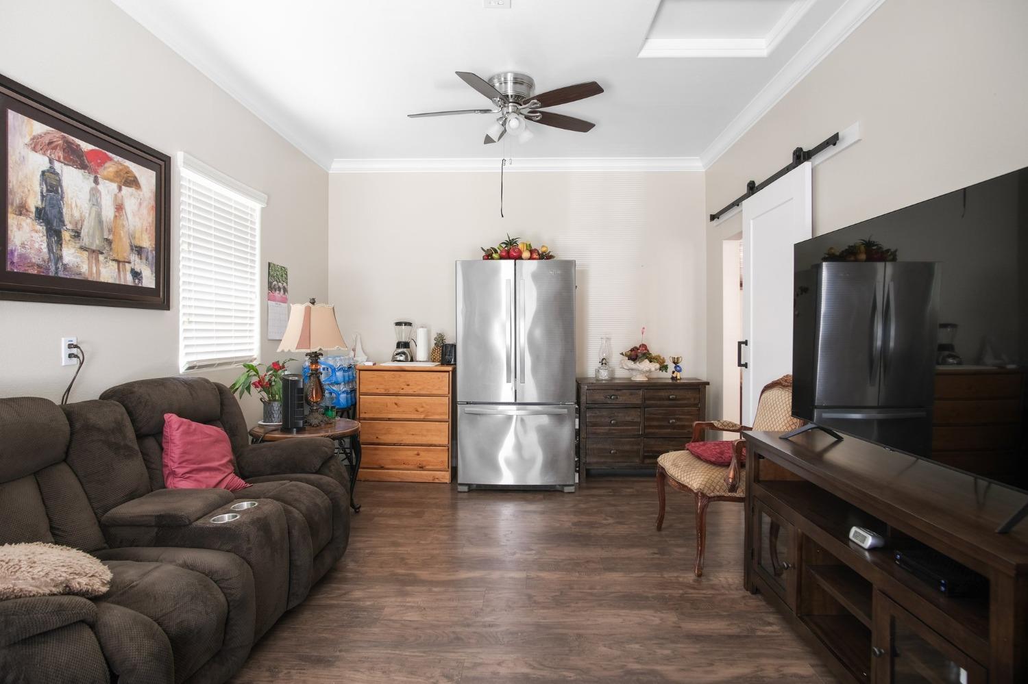 2209 Giant Oak Lane