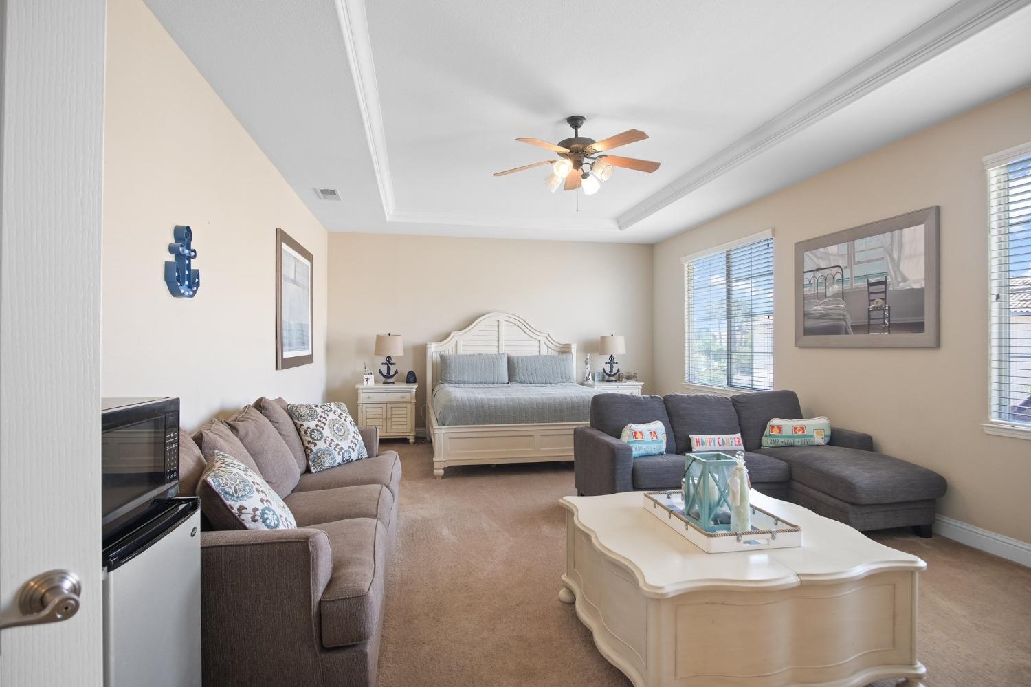 2209 Giant Oak Lane