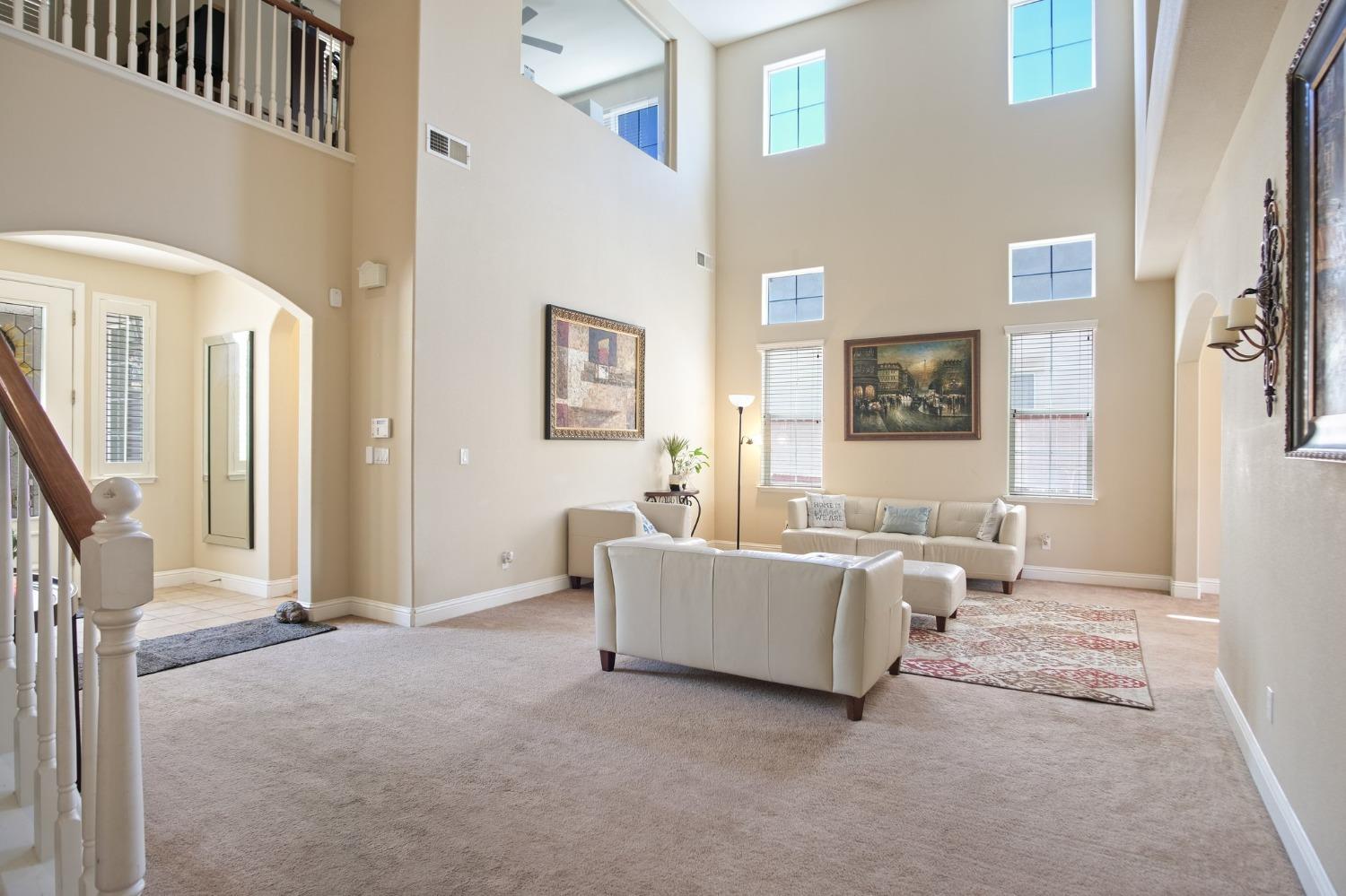 2209 Giant Oak Lane