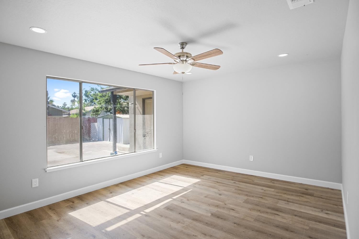 1801 Ellison Dr