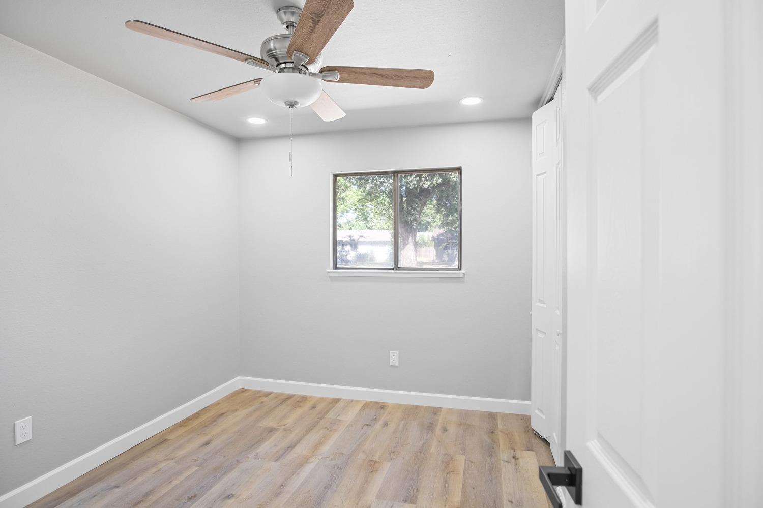 1801 Ellison Dr