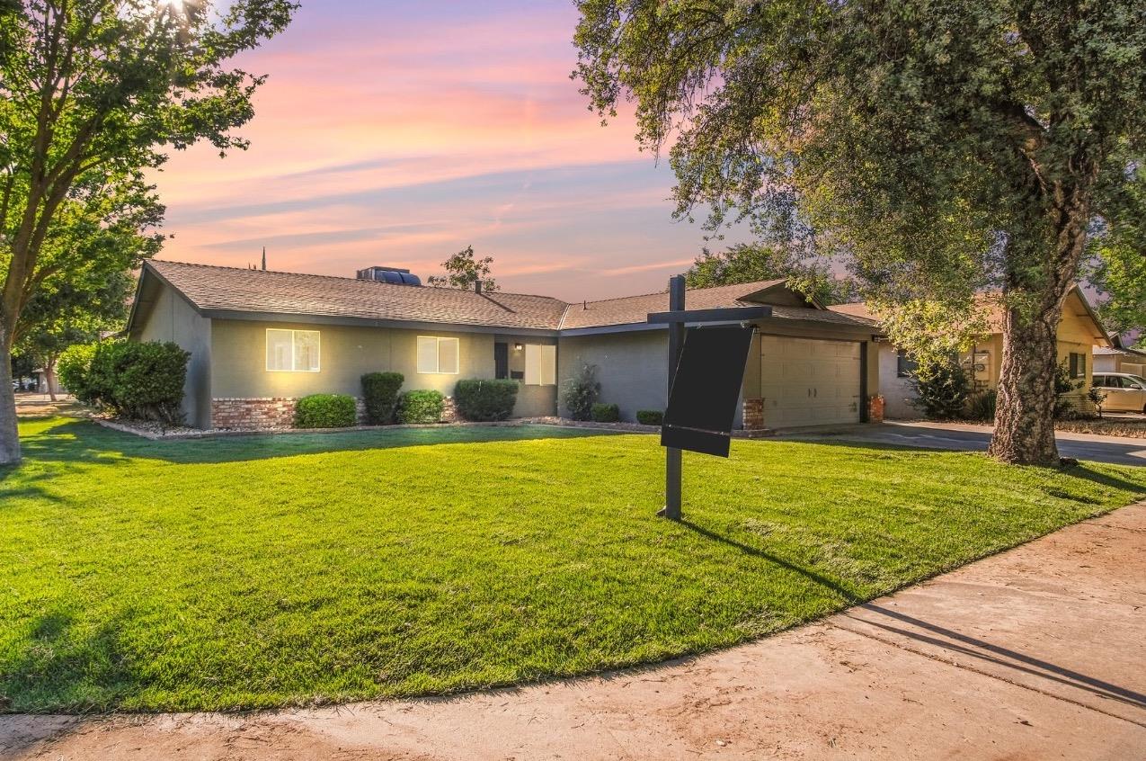 1801 Ellison Dr