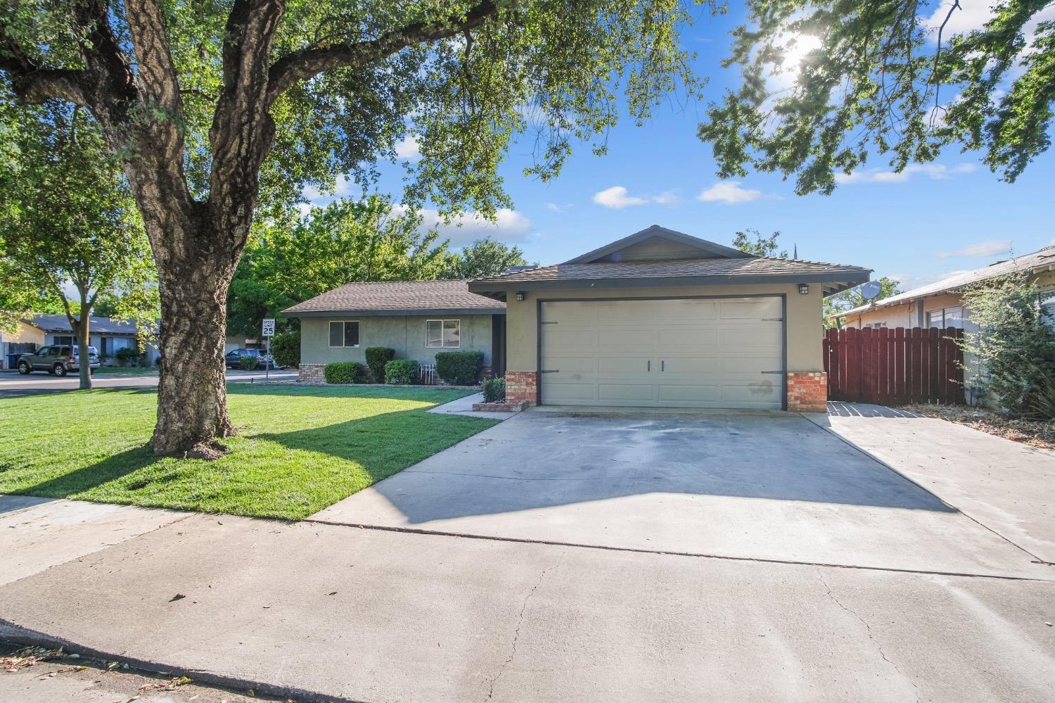 1801 Ellison Dr