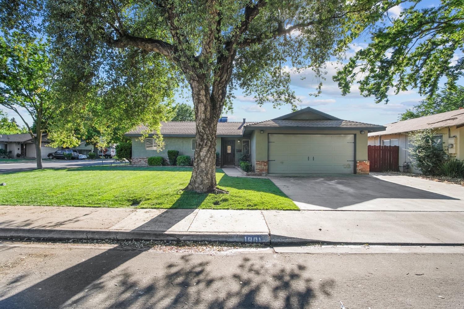 1801 Ellison Dr