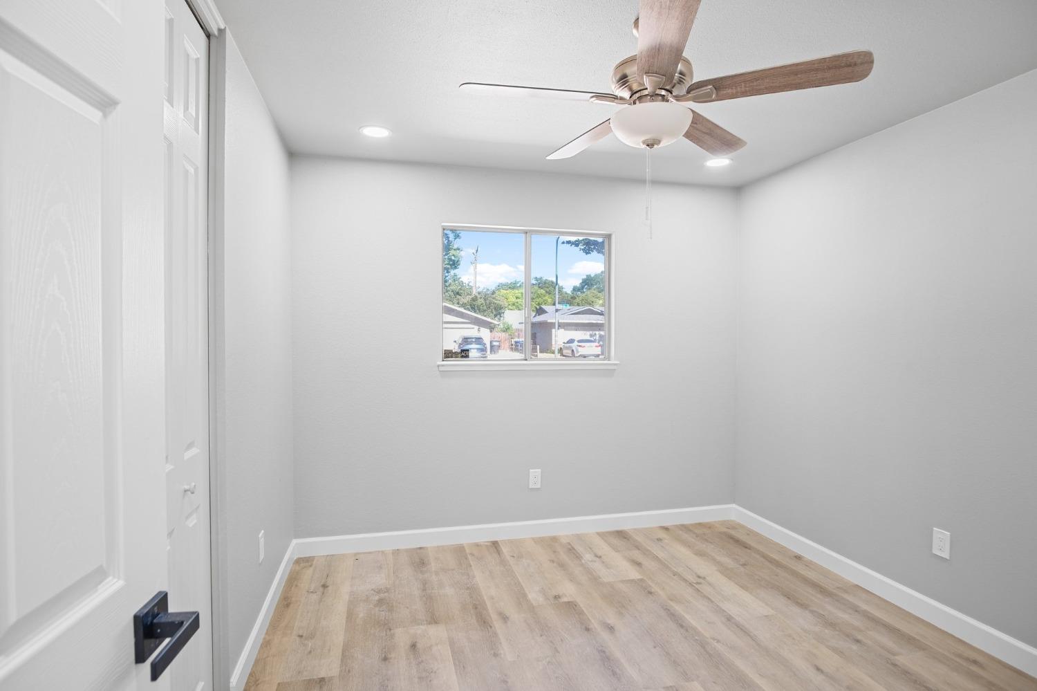1801 Ellison Dr