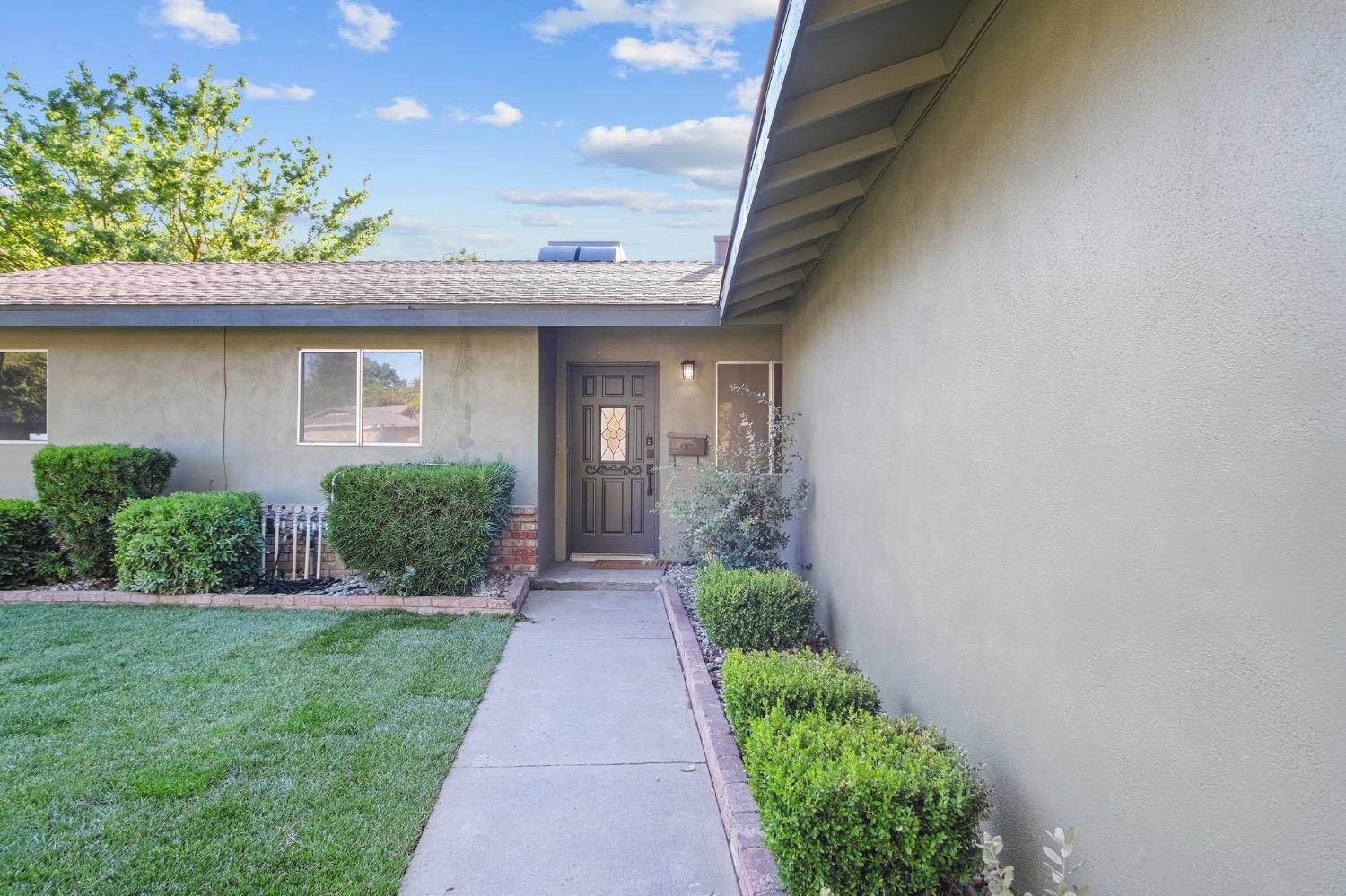 1801 Ellison Dr