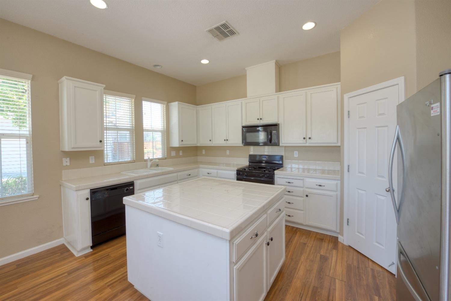 9450 Vintner Circle