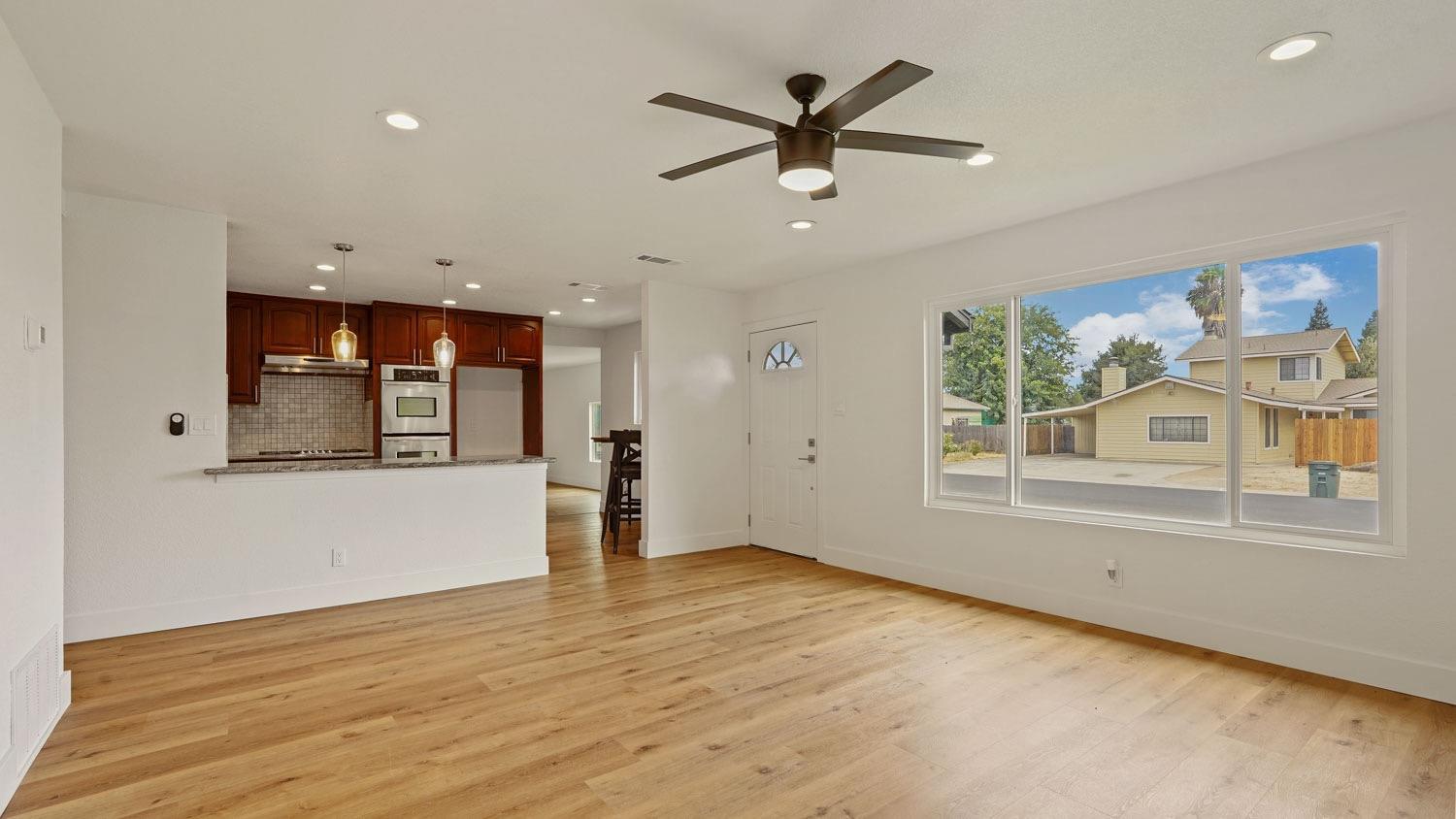 1601 Couchman Lane