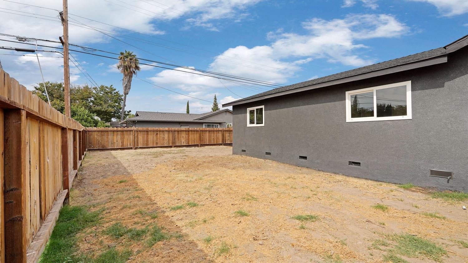 1601 Couchman Lane