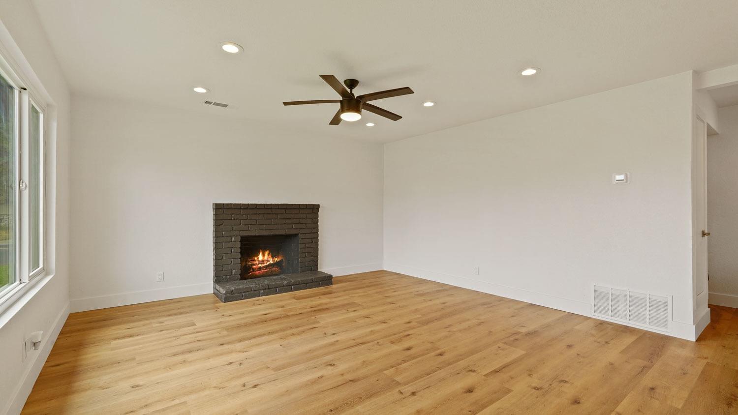 1601 Couchman Lane