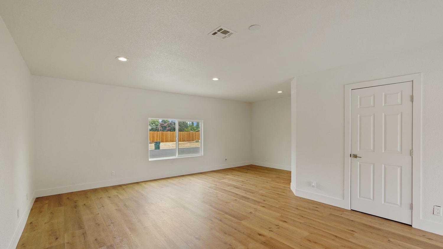 1601 Couchman Lane