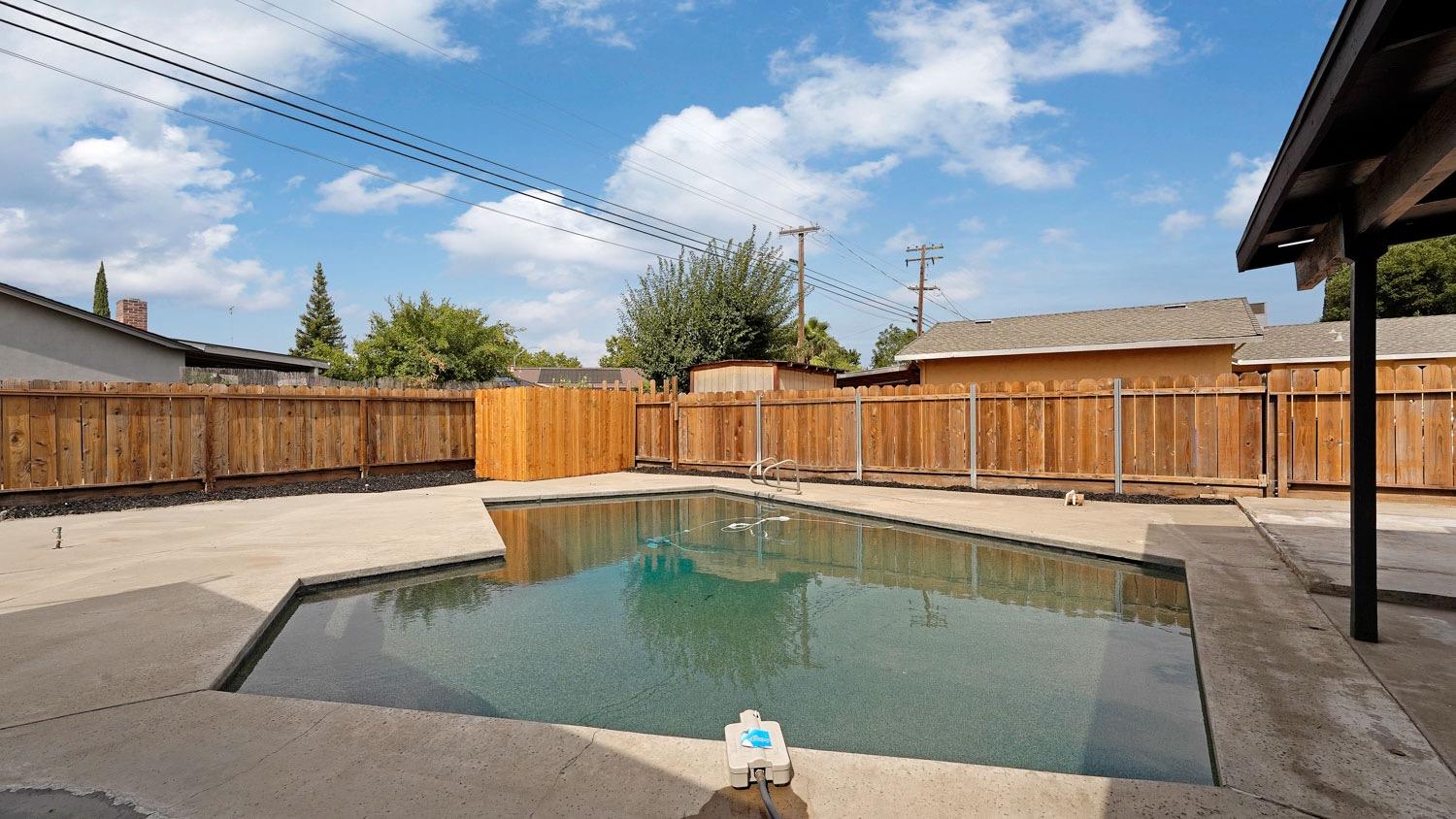 1601 Couchman Lane