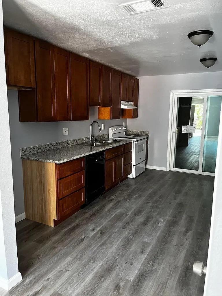 1313 Ensenada Drive