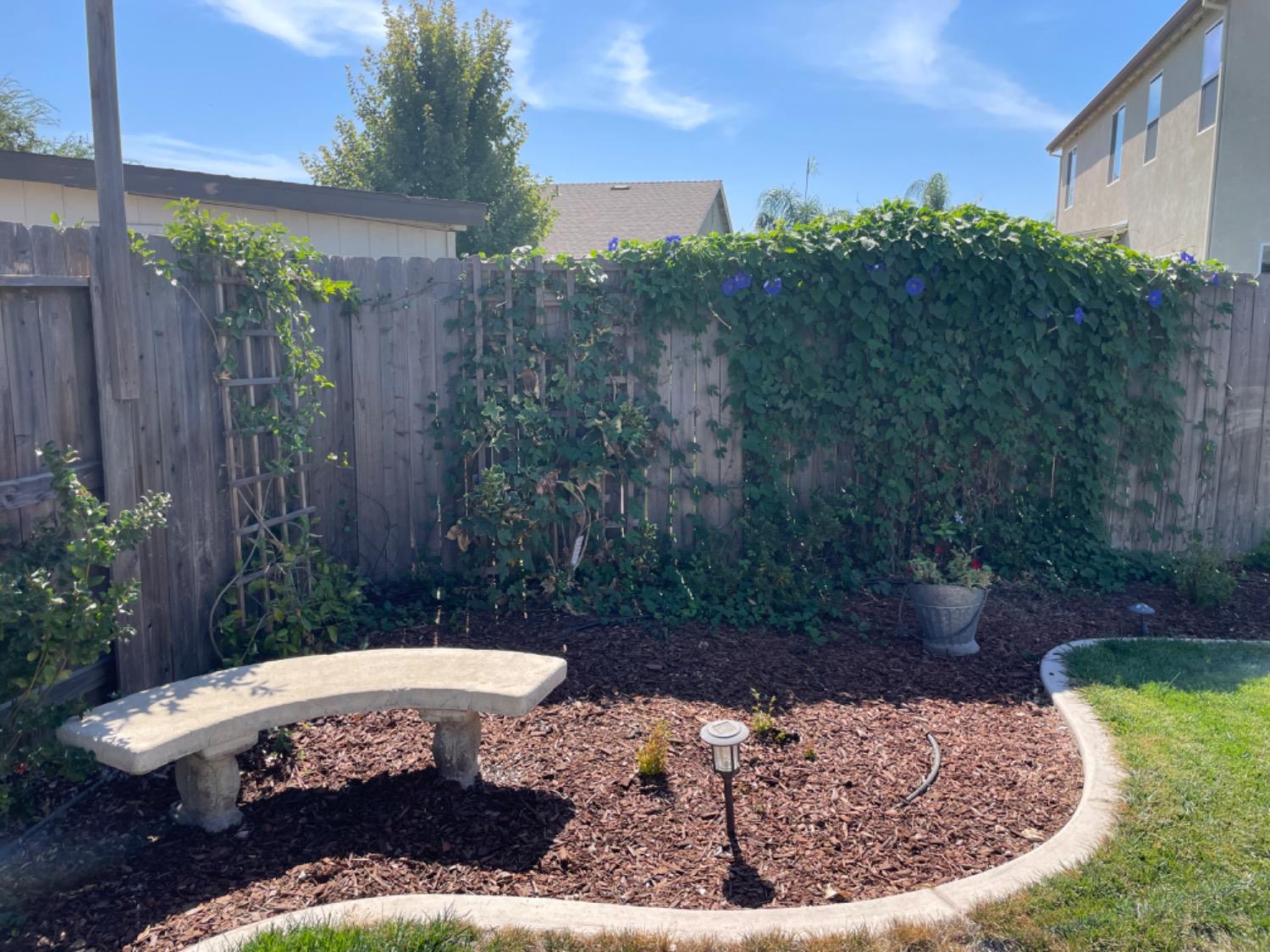 4609 Amaryllis Circle