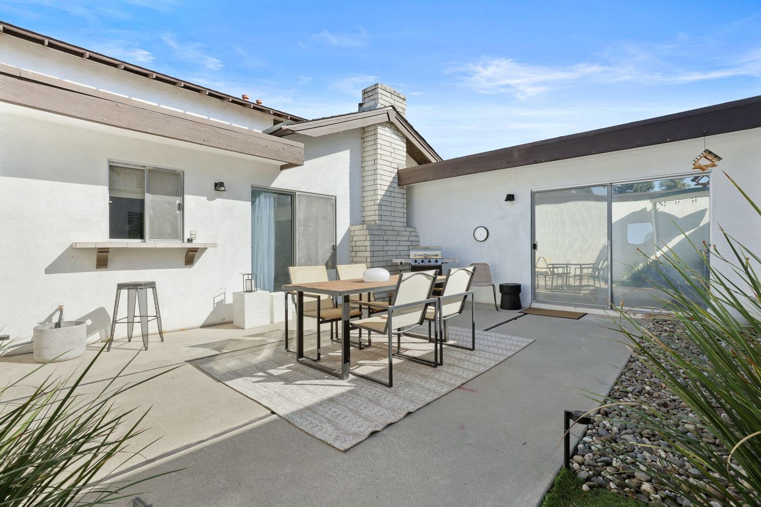 2720 La Palma Drive