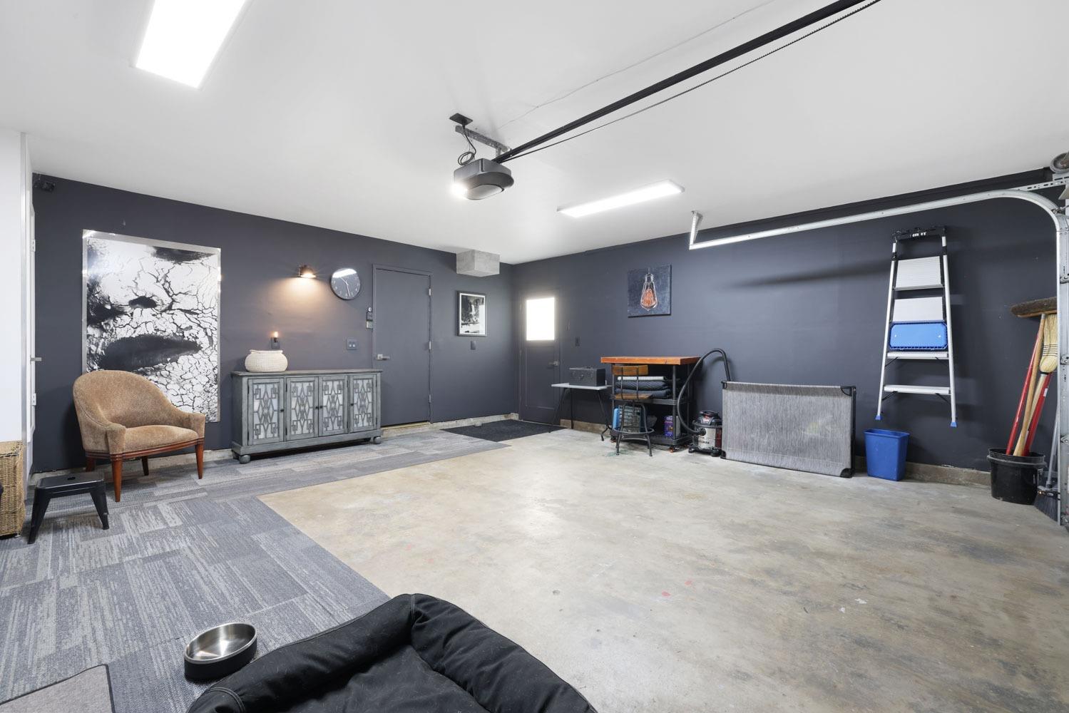 2720 La Palma Drive