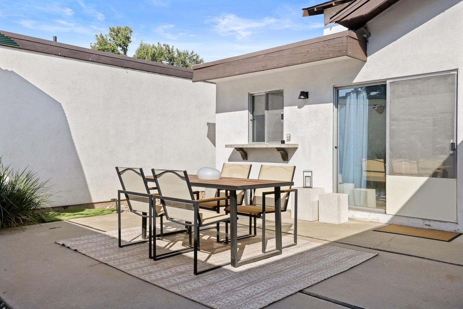 2720 La Palma Drive