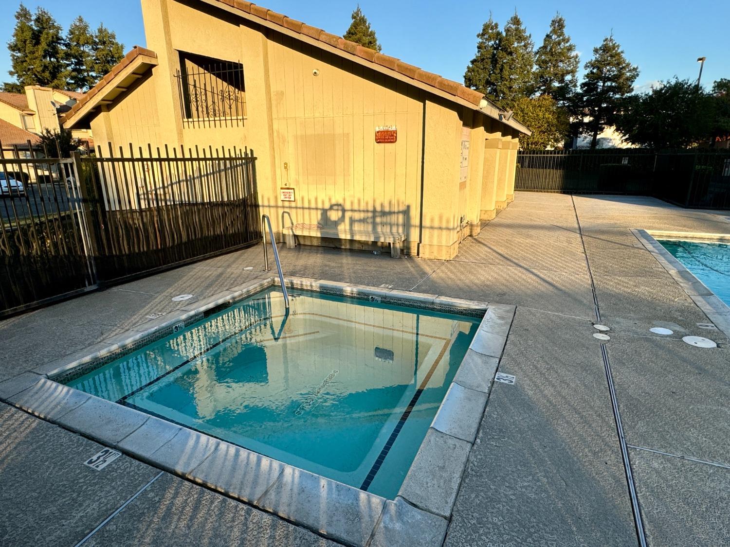 2112 Mount Vernon Drive D