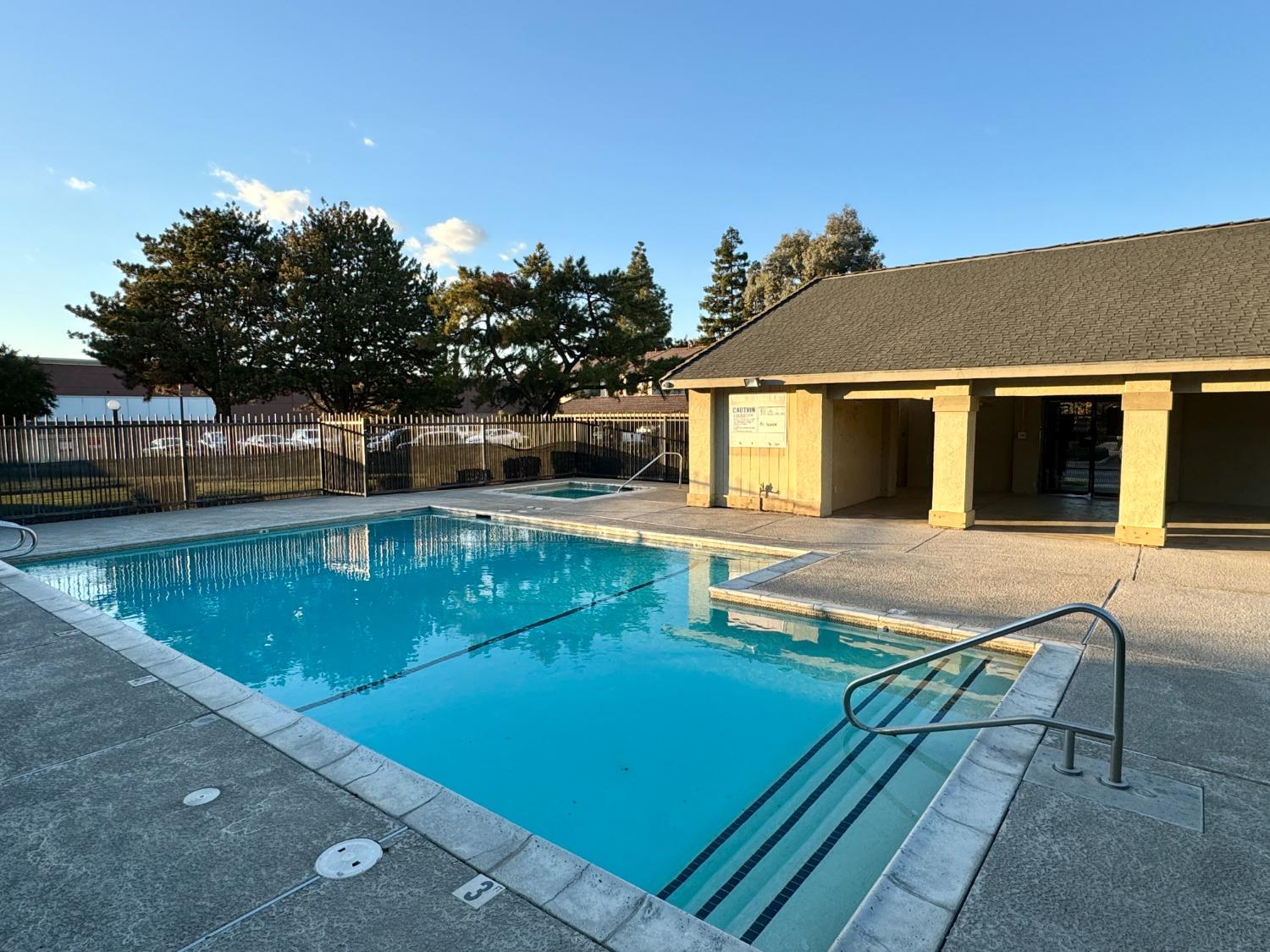 2112 Mount Vernon Drive D