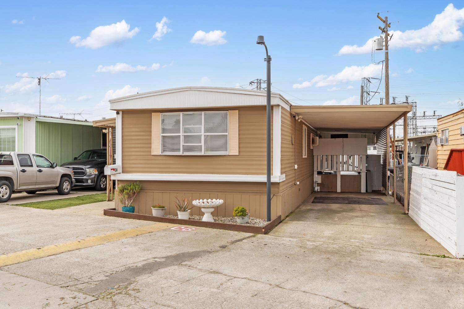 4143 Yosemite Boulevard C6