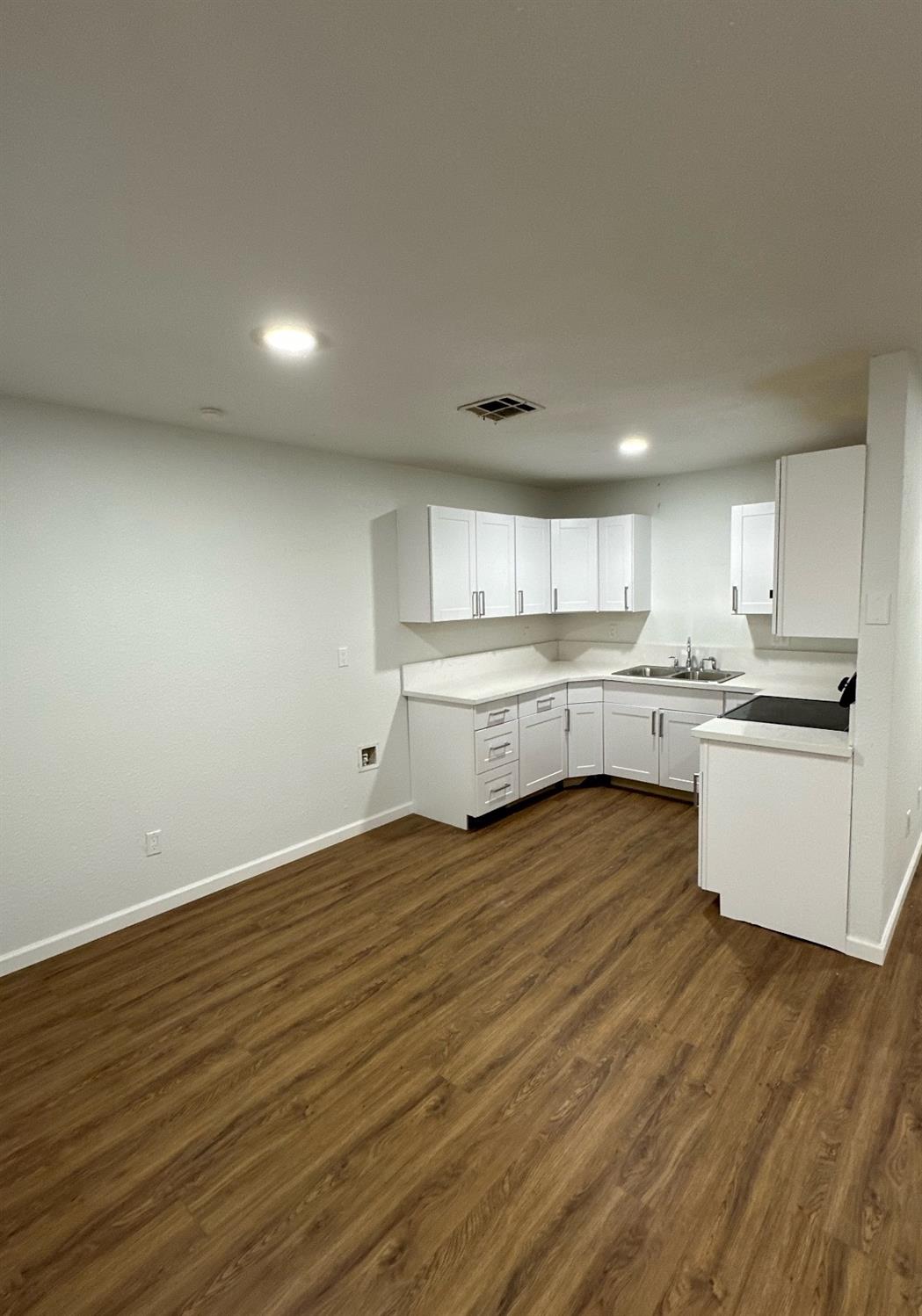 5900 Stretch Drive