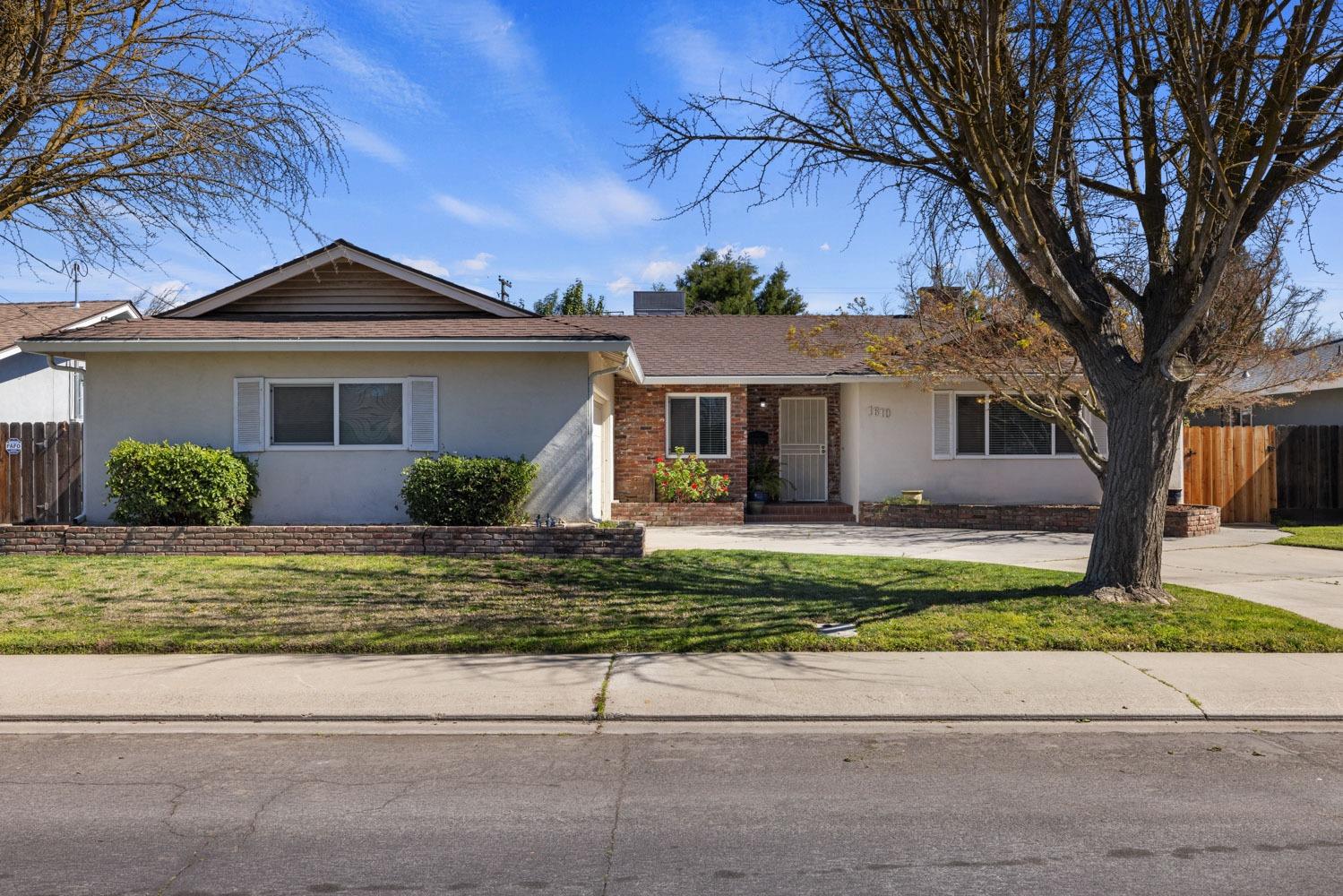 1610 Springwood Drive
