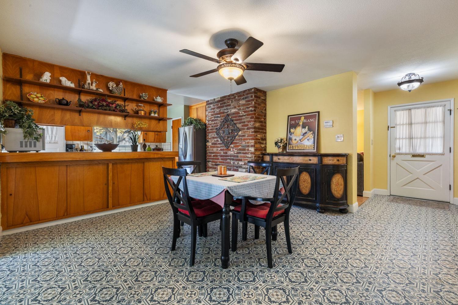1610 Springwood Drive