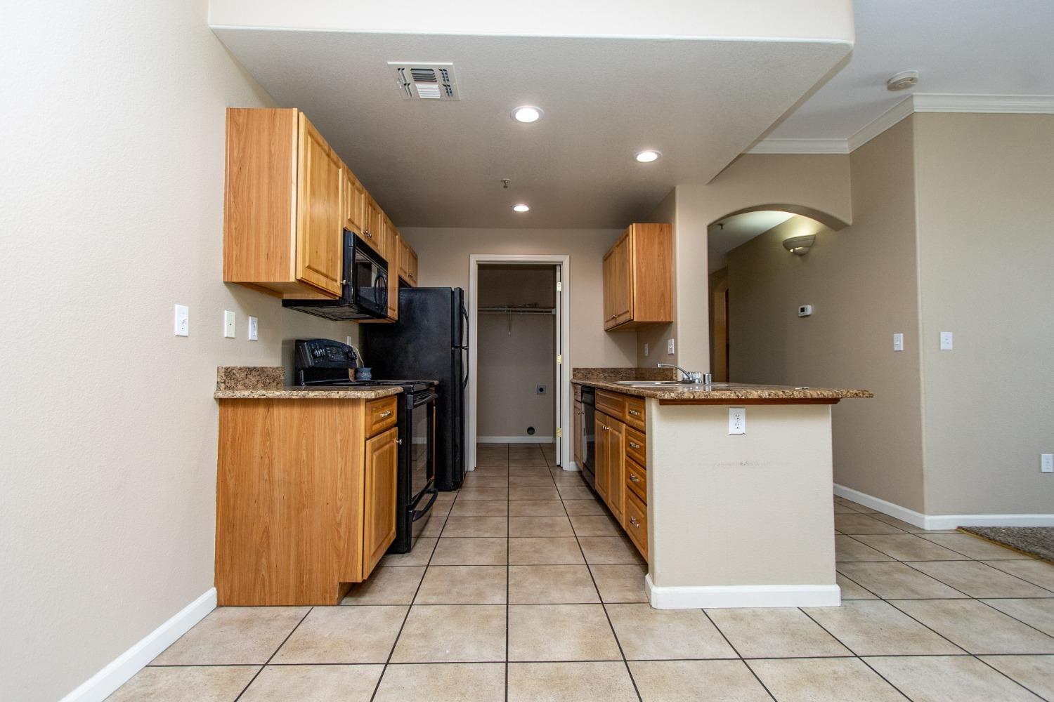 1360 Shady Lane 432