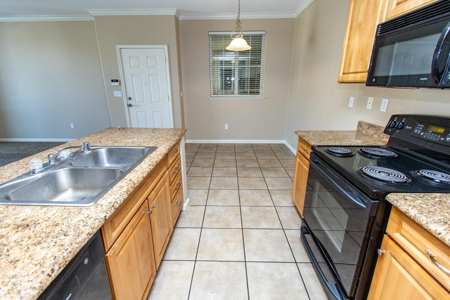 1360 Shady Lane 432