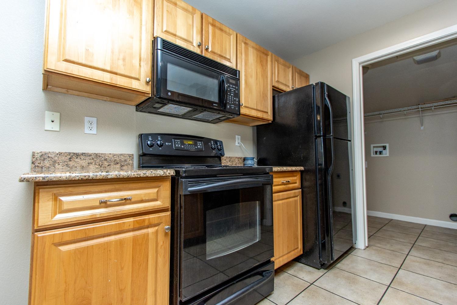 1360 Shady Lane 432