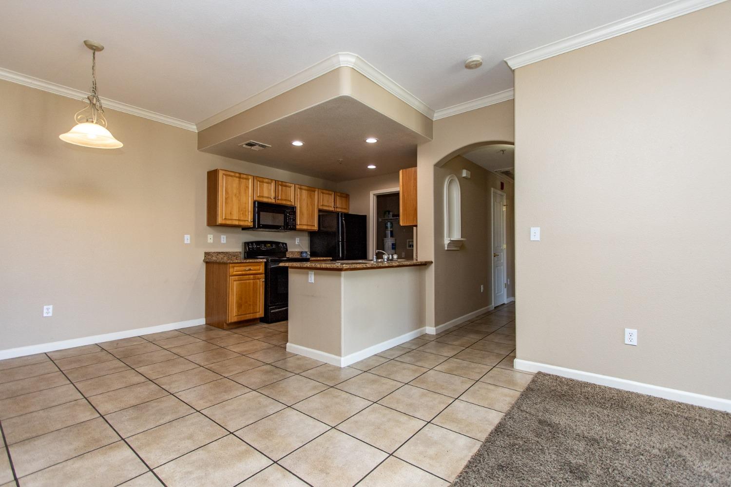1360 Shady Lane 432