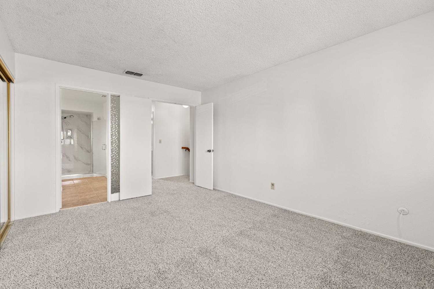 7600 Clement Circle