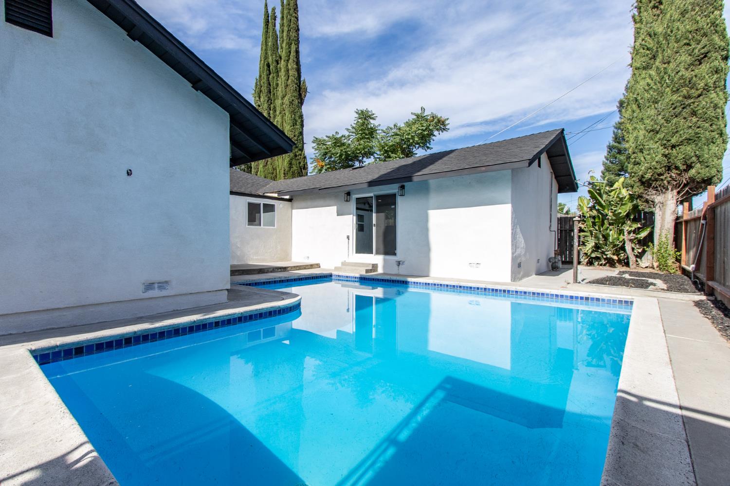 1509 Oakwood Drive