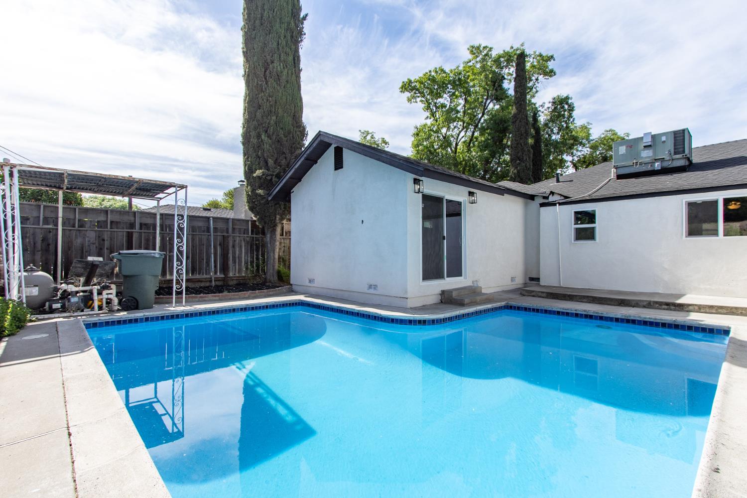 1509 Oakwood Drive