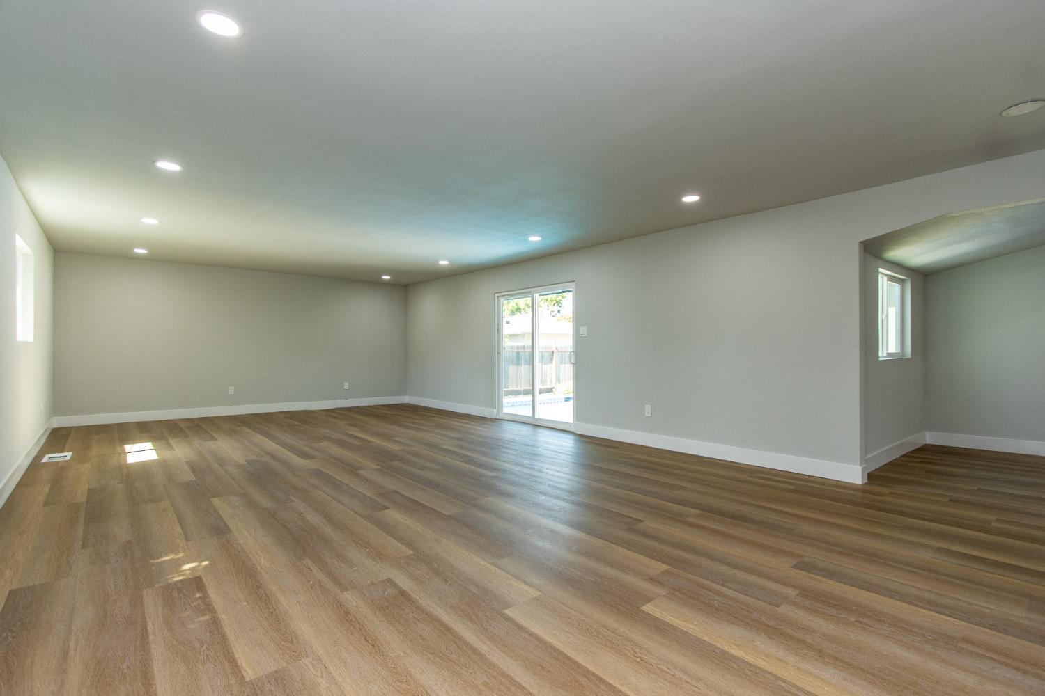 1509 Oakwood Drive
