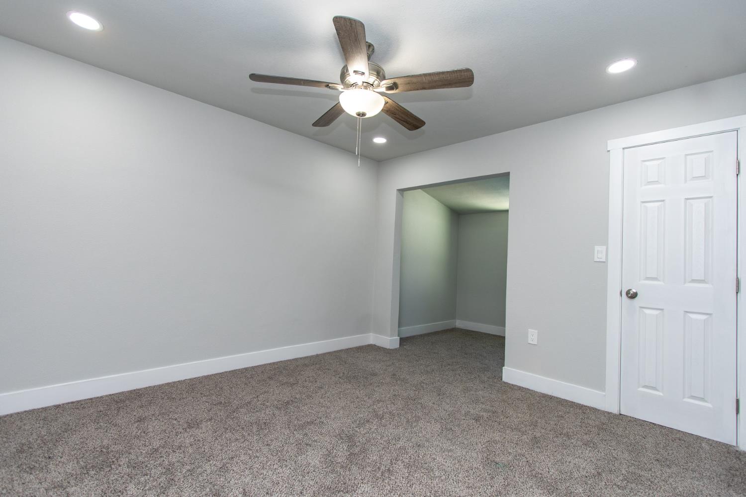 1509 Oakwood Drive