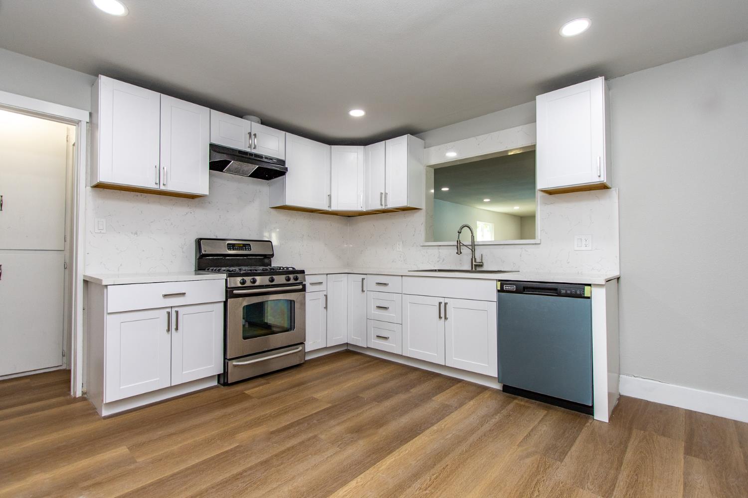 1509 Oakwood Drive