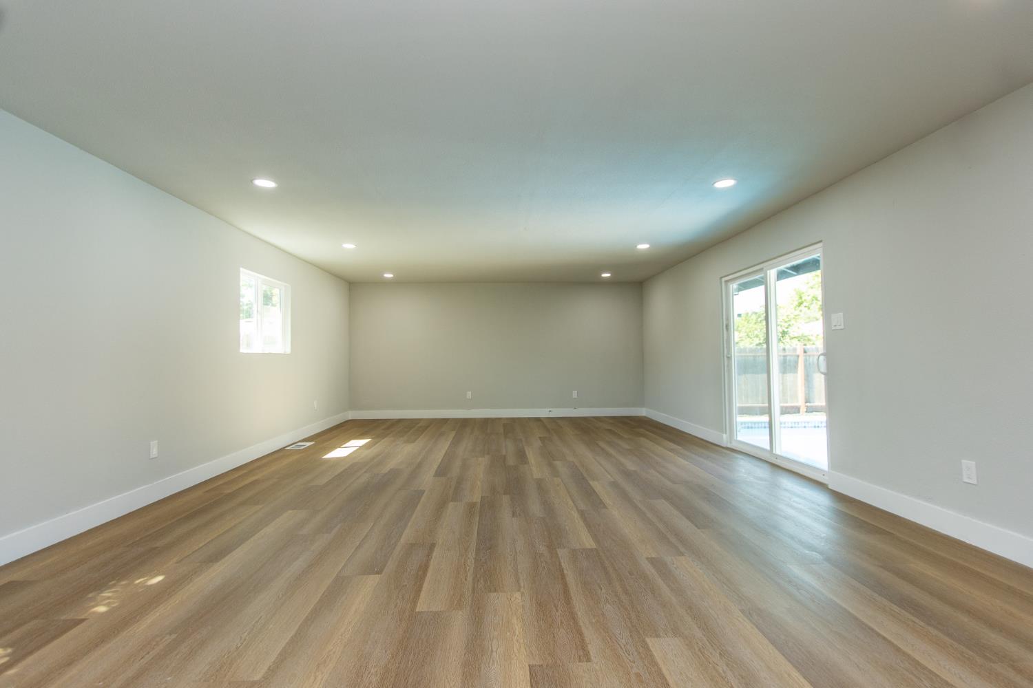 1509 Oakwood Drive