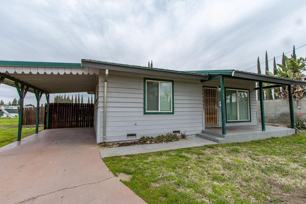 123 Almond Avenue
