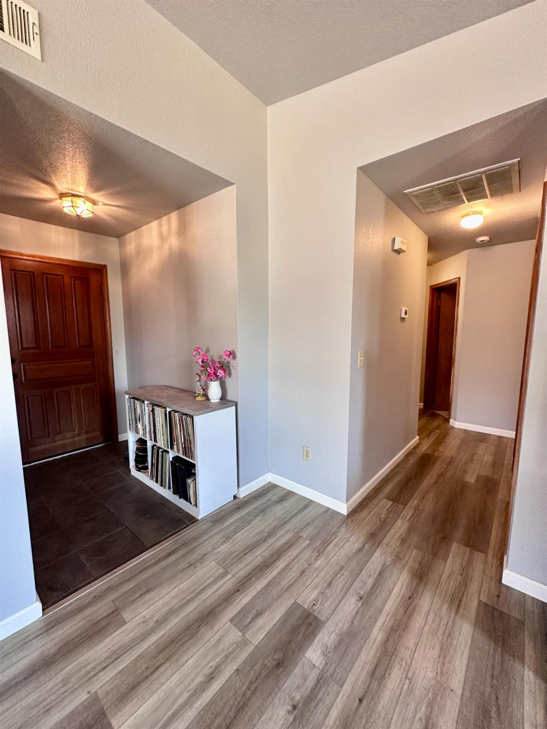 1041 English Avenue