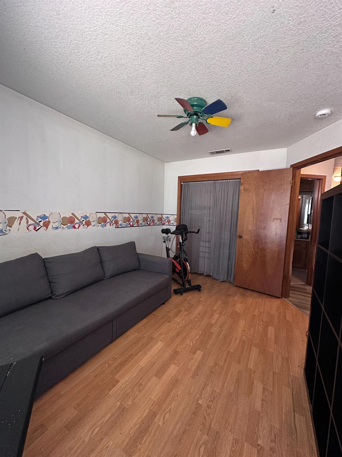 1041 English Avenue