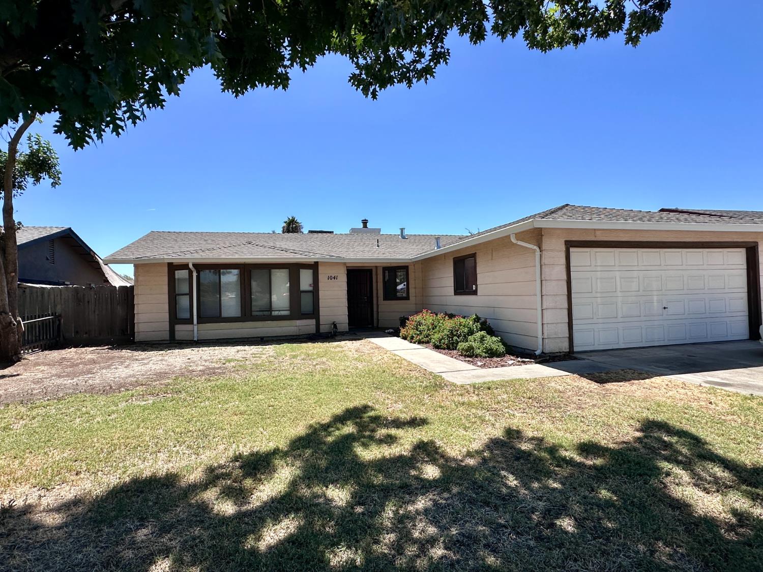 1041 English Avenue