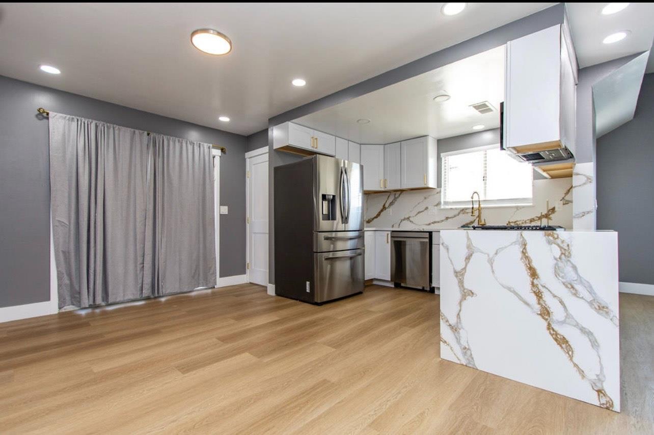 4405 Sunset Terrace