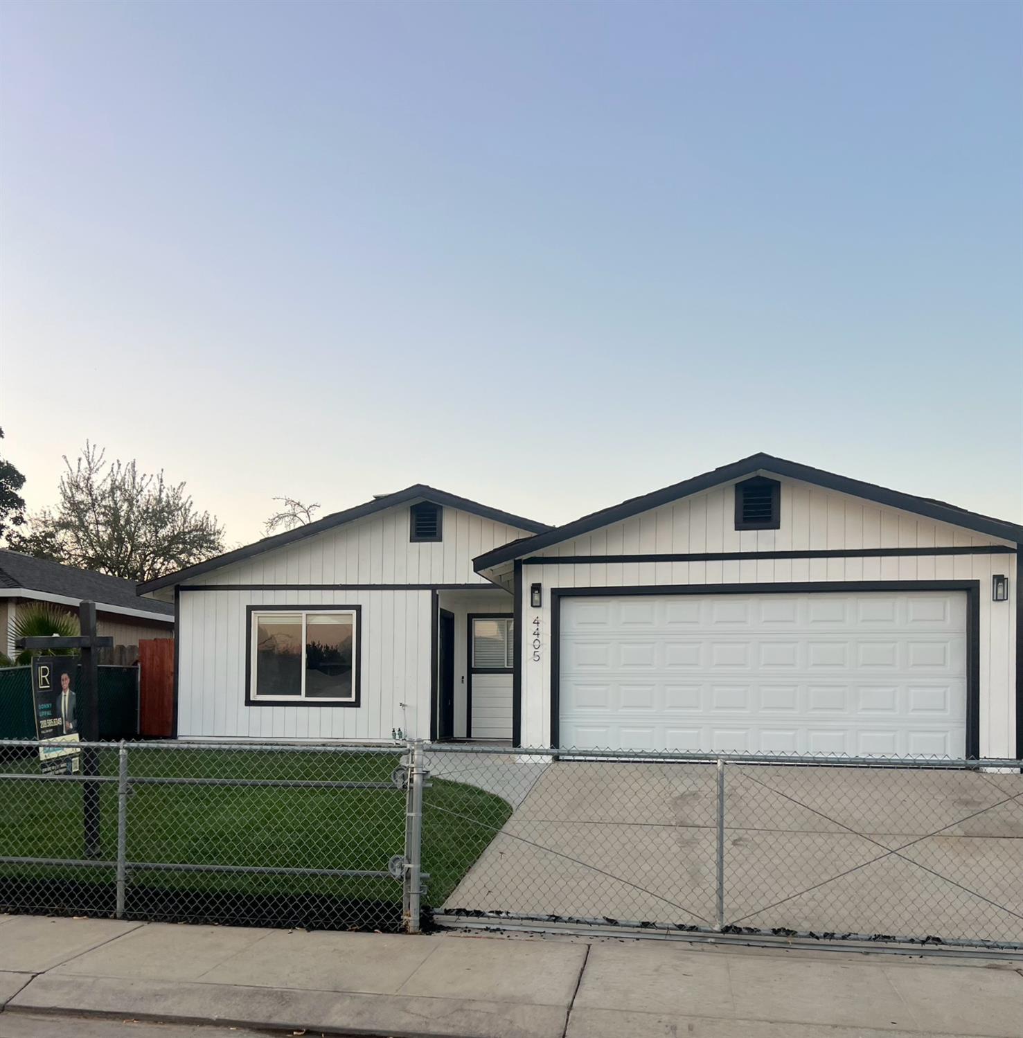 4405 Sunset Terrace