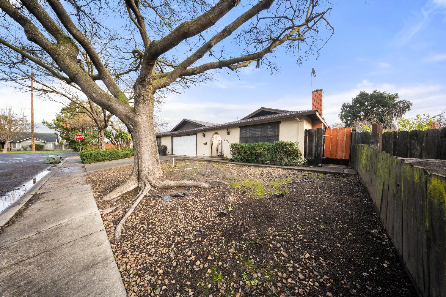 1500 FLOYD Avenue