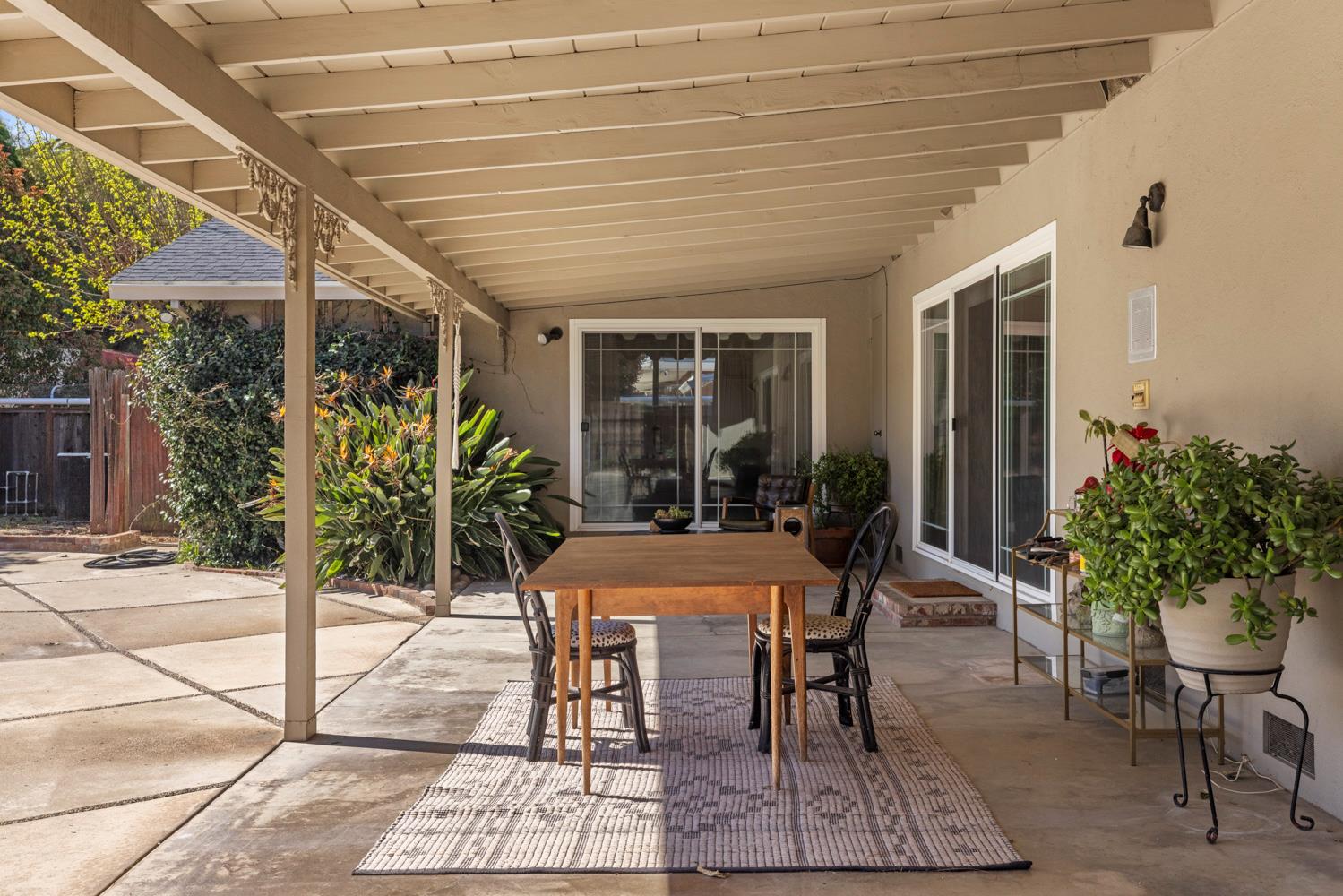 504 Robin Hood Drive